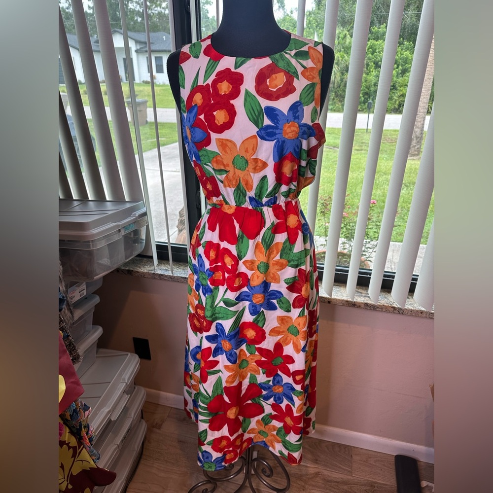 Gilli Colorful Floral Midi Sundress Dress Open Back Size Large NEW